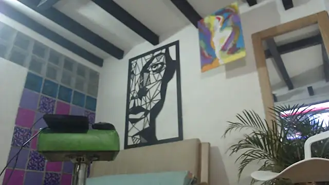 Snapshot of thirstymoonxx chatting on 05-16-26, 04:55 thirstymoonxx online show from 05-16-26, 04:55