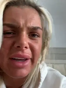 IrishTeenBarbie69 online show from 04-05-26, 10:55