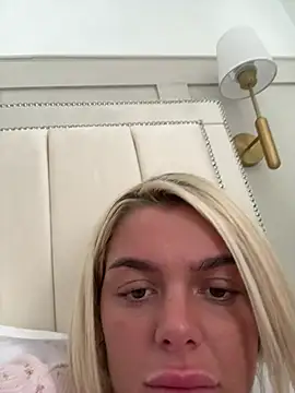 IrishTeenBarbie69 online show from 03-27-26, 09:54