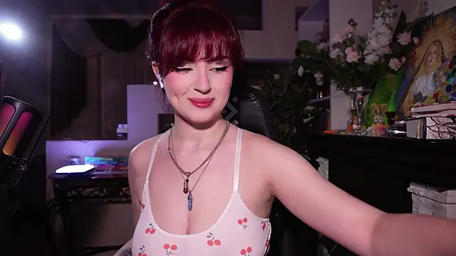 Chriss Fox online show from 11-21-25, 03:33