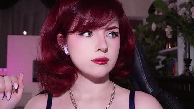 Chriss Fox online show from 11-26-25, 03:23