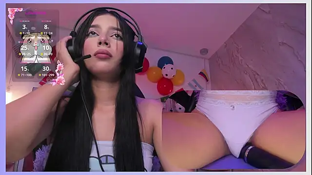 SweetieCloe  online show from 06-12-26, 09:23