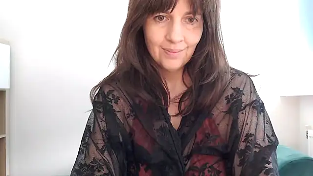 Ella Next Door online show from 03-06-26, 10:32