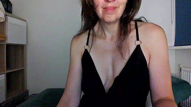 Ella Next Door online show from 07-03-26, 09:10