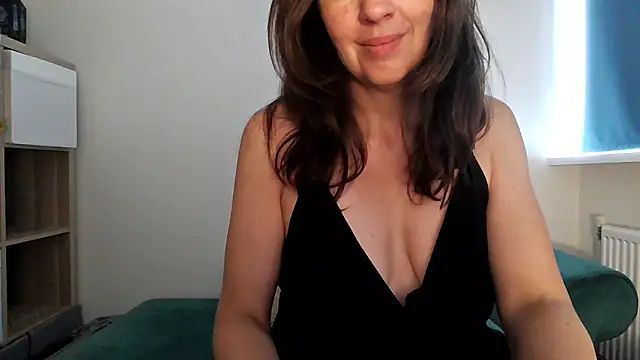 Ella Next Door online show from 06-16-26, 02:39