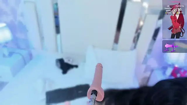 Miliaangeles online show from 11-25-25, 11:43