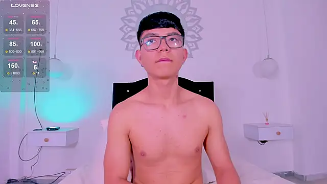 CodyTwink online show from 11-21-25, 05:23