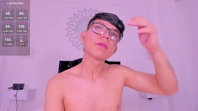 CodyTwink online show from 11-10-25, 02:33