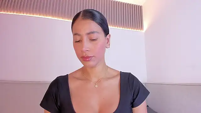 Snapshot of jasminehill_ chatting on 03-01-26, 04:51 jasminehill online show from 03-01-26, 04:51