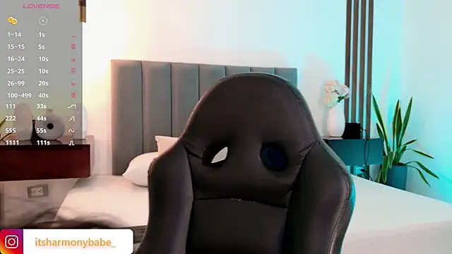 Harmonybabe  online show from 06-15-26, 08:30
