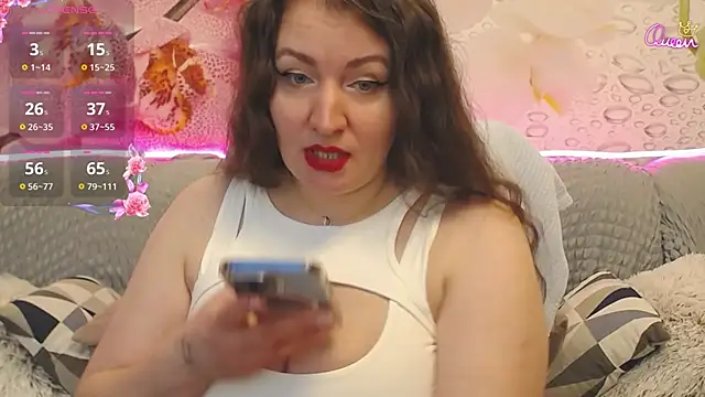 Snapshot of Nataly_cute chatting on 02-12-26, 08:19 Nataly cute online show from 02-12-26, 08:19