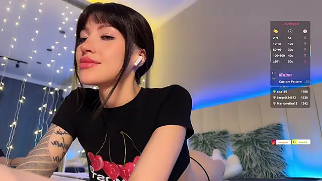 Snapshot of ellie_miu chatting on 02-16-26, 09:24 ellie miu online show from 02-16-26, 09:24