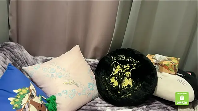 Unique-Beauty online show from 10-28-25, 03:55