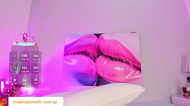 Miagiorgia  online show from 03-25-26, 06:29