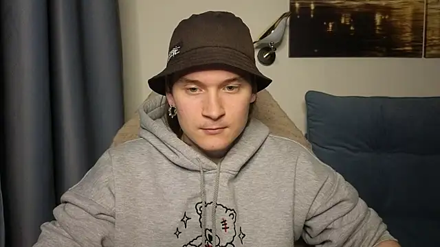 Snapshot of MoreRealAlex chatting on 05-29-26, 12:16 MoreRealAlex online show from 05-29-26, 12:16