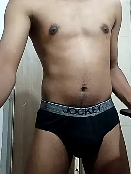 Snapshot of JerryJerome01 chatting on 03-01-25, 02:02 JerryJerome01 online show from 03-01-25, 02:02