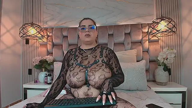 Snapshot of JenSexy_ chatting on 06-06-26, 07:19 JenSexy online show from 06-06-26, 07:19