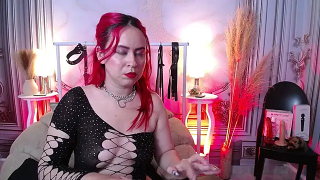 Snapshot of Naty_slavedoll chatting on 10-11-25, 08:10 Naty slavedoll online show from 10-11-25, 08:10