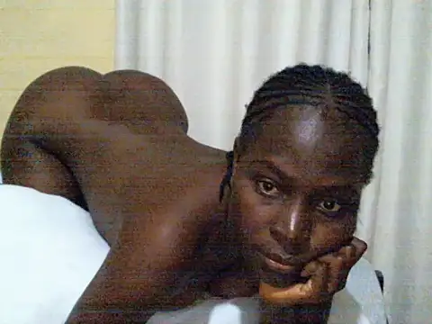 Snapshot of ara_bella chatting on 10-10-25, 09:37 ara bella online show from 10-10-25, 09:37