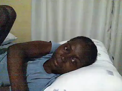 Snapshot of ara_bella chatting on 10-13-25, 09:27 ara bella online show from 10-13-25, 09:27