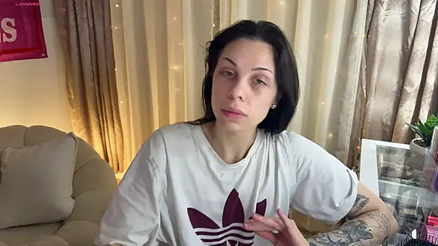 Snapshot of NattyFierros chatting on 05-26-26, 08:01 NattyFierros online show from 05-26-26, 08:01
