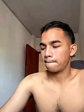 Boypolla11 online show from 11-13-25, 12:53