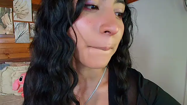 amber curly online show from 02-11-26, 07:47