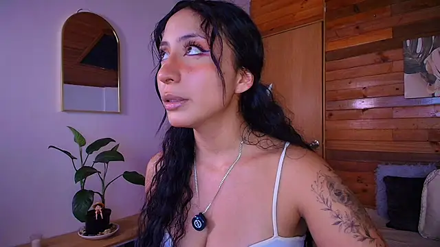 amber curly online show from 07-08-26, 07:47