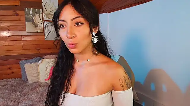 amber curly online show from 10-22-25, 09:35