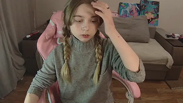 Olivka Grr online show from 11-22-25, 03:00