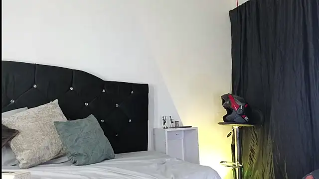 john cartter1 online show from 10-22-25, 11:09