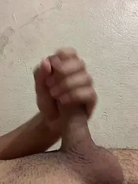 Snapshot of rodrig3105 chatting on 03-12-25, 10:50 rodrig3105 online show from 03-12-25, 10:50