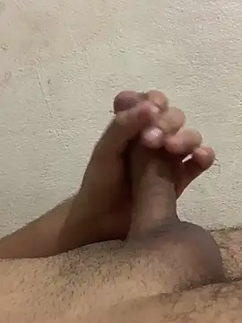 Snapshot of rodrig3105 chatting on 03-20-25, 01:46 rodrig3105 online show from 03-20-25, 01:46