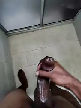 Snapshot of Negrotnt11 chatting on 03-16-25, 01:27 Negrotnt11 online show from 03-16-25, 01:27