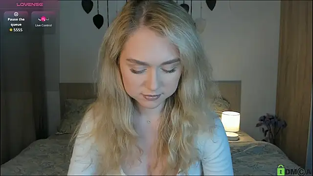 Snapshot of TheVanessaMaes chatting on 09-15-25, 11:38 TheVanessaMaes online show from 09-15-25, 11:38