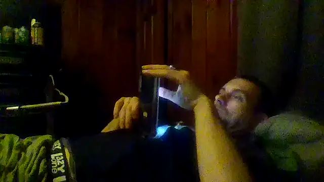 Snapshot of ryan100craige chatting on 05-12-26, 09:04 ryan100craige online show from 05-12-26, 09:04