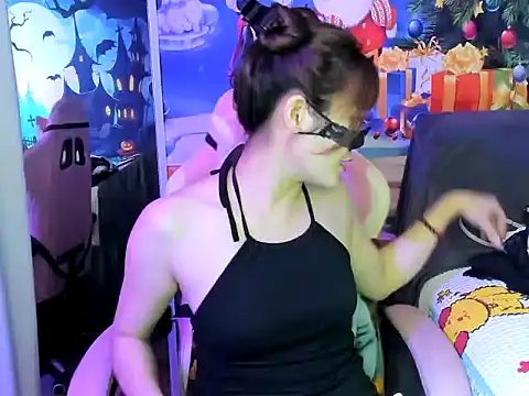 Snapshot of Sugar_lipsz chatting on 01-06-25, 04:15 Sugar lipsz online show from 01-06-25, 04:15