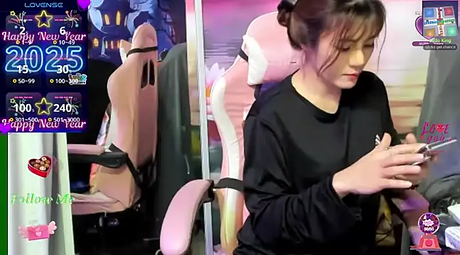 Snapshot of Sugar_lipsz chatting on 01-13-25, 05:23 Sugar lipsz online show from 01-13-25, 05:23