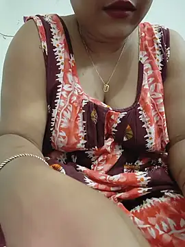 Snapshot of Nancy-22 chatting on 05-30-26, 01:28 Nancy-22 online show from 05-30-26, 01:28