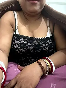 Nancy-22 online show from 01-18-26, 06:11