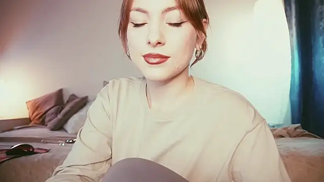 Snapshot of kris69kiss chatting on 11-27-25, 02:39 kris69kiss online show from 11-27-25, 02:39