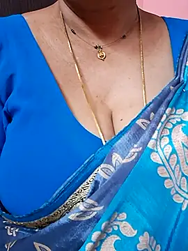 ananya956 online show from 04-12-26, 01:58