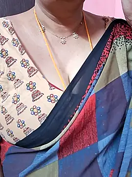 Snapshot of ananya956 chatting on 06-18-26, 06:34 ananya956 online show from 06-18-26, 06:34