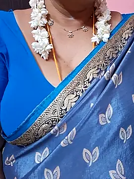 Snapshot of ananya956 chatting on 06-19-26, 01:50 ananya956 online show from 06-19-26, 01:50