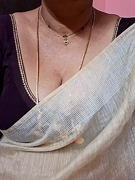 ananya956 online show from 02-19-26, 01:57