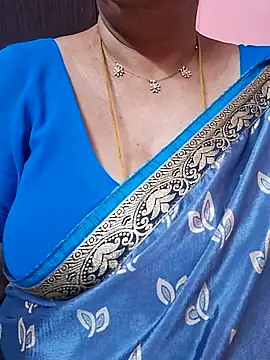 Snapshot of ananya956 chatting on 06-11-26, 07:27 ananya956 online show from 06-11-26, 07:27