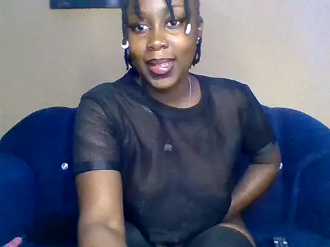 Snapshot of Lyiaspark chatting on 03-19-25, 06:55 Lyiaspark online show from 03-19-25, 06:55