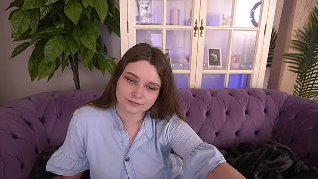 Snapshot of MagicPeachh_ chatting on 06-10-26, 01:23 MagicPeachh online show from 06-10-26, 01:23
