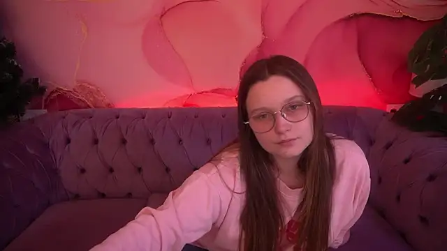 MagicPeachh  online show from 12-22-25, 01:33