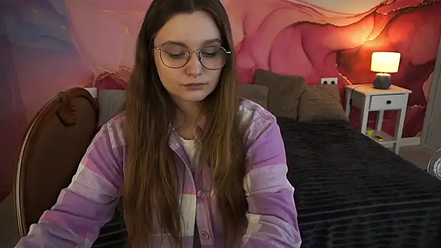 MagicPeachh  online show from 11-05-25, 01:25